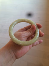 Load image into Gallery viewer, 62.8mm 100% Natural yellow/ white Xiu Jade (岫玉 Serpentine) bangle SY32
