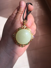 Load image into Gallery viewer, 100% Natural yellow/green Hetian nephrite Jade(和田黄玉) pendant HF84
