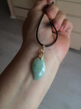 Load image into Gallery viewer, 100% natural type A sunny green jadeite jade Willow leaf/petal pendant group AC80
