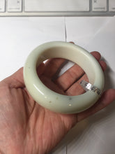 Load image into Gallery viewer, 57.7mm 100% Natural White/beige/brown silk milky flying dandelions chubby Hetian nephrite Jade bangle HE26
