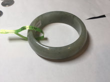Load image into Gallery viewer, 卖了 55 mm Certified type A 100% Natural green/gray/brown/black board style Jadeite bangle R86-1530
