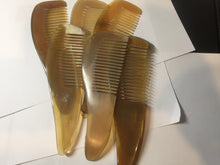 Load image into Gallery viewer, 12.5x4cm 100% Natural black brown yellow Buffalo Horn Rake Comb with Massage Handle (defects) group NJ2
