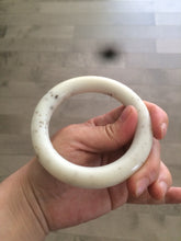 Load image into Gallery viewer, 56.7mm 100% Natural white/beige with black/brown flying dandelions Osmanthus fragrant cake round cut nephrite Hetian Jade bangle HE29 卖了
