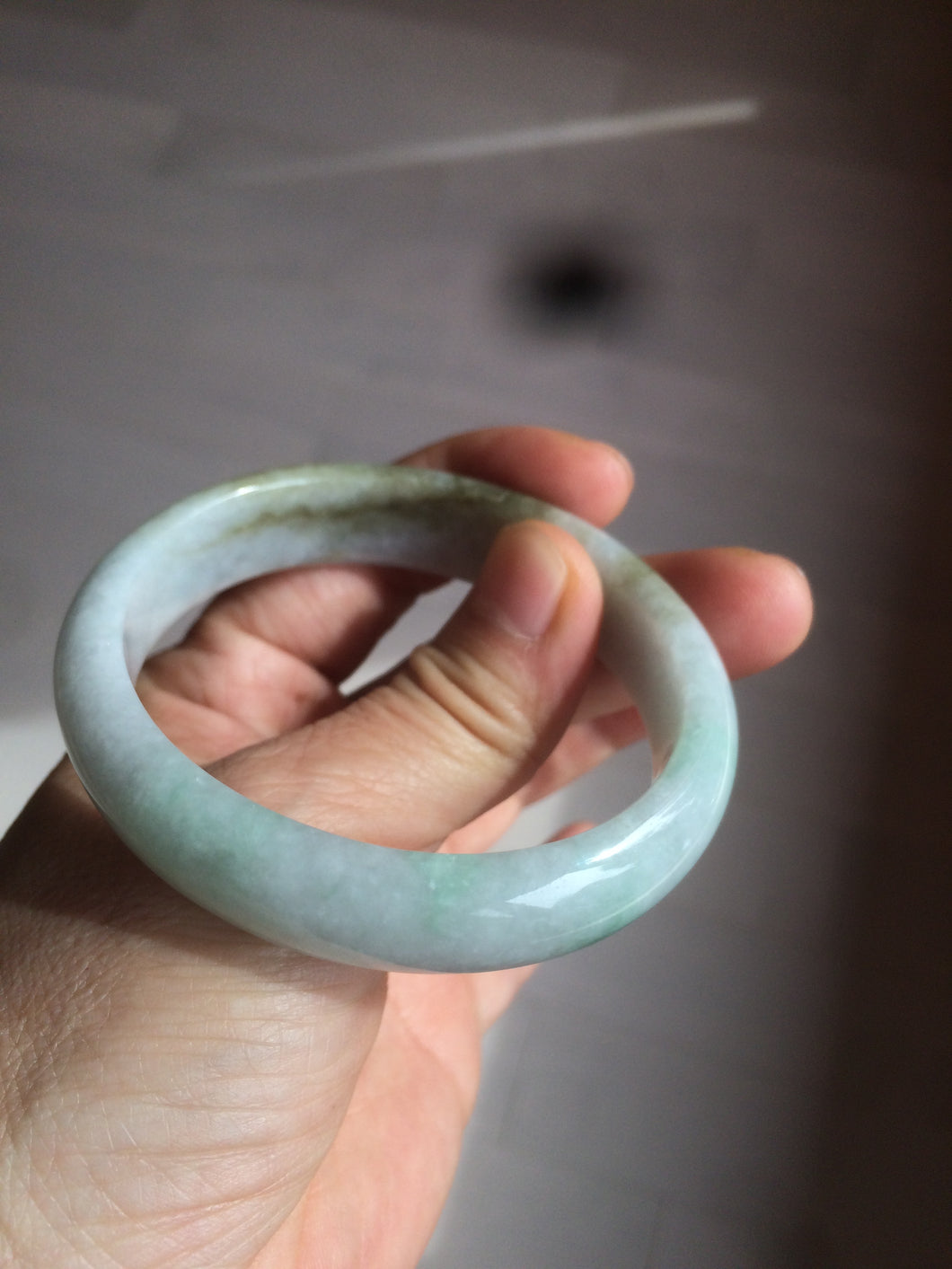 51.3mm Type A 100% Natural green light Jadeite Jade oval bangle AM16