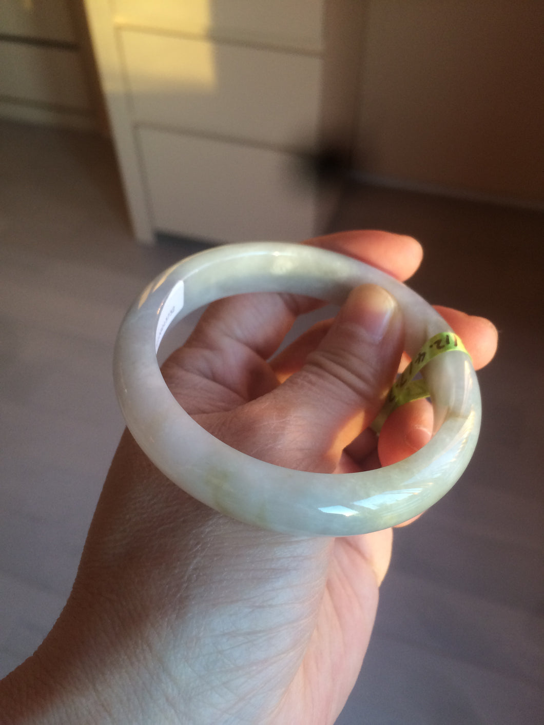 57.8mm Certified Type A 100% Natural light green/brown Jadeite Jade bangle Z81-5732