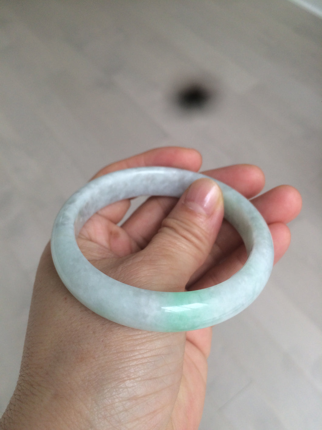 55.7mm certified 100% natural sunny green/white jadeite jade bangle AQ29-1420
