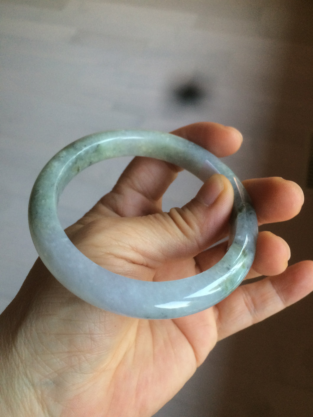 Reserved!. Please don't order. Thanks. 58.6mm certified type A 100% Natural green/purple/gray Jadeite Jade bangle G108-3543