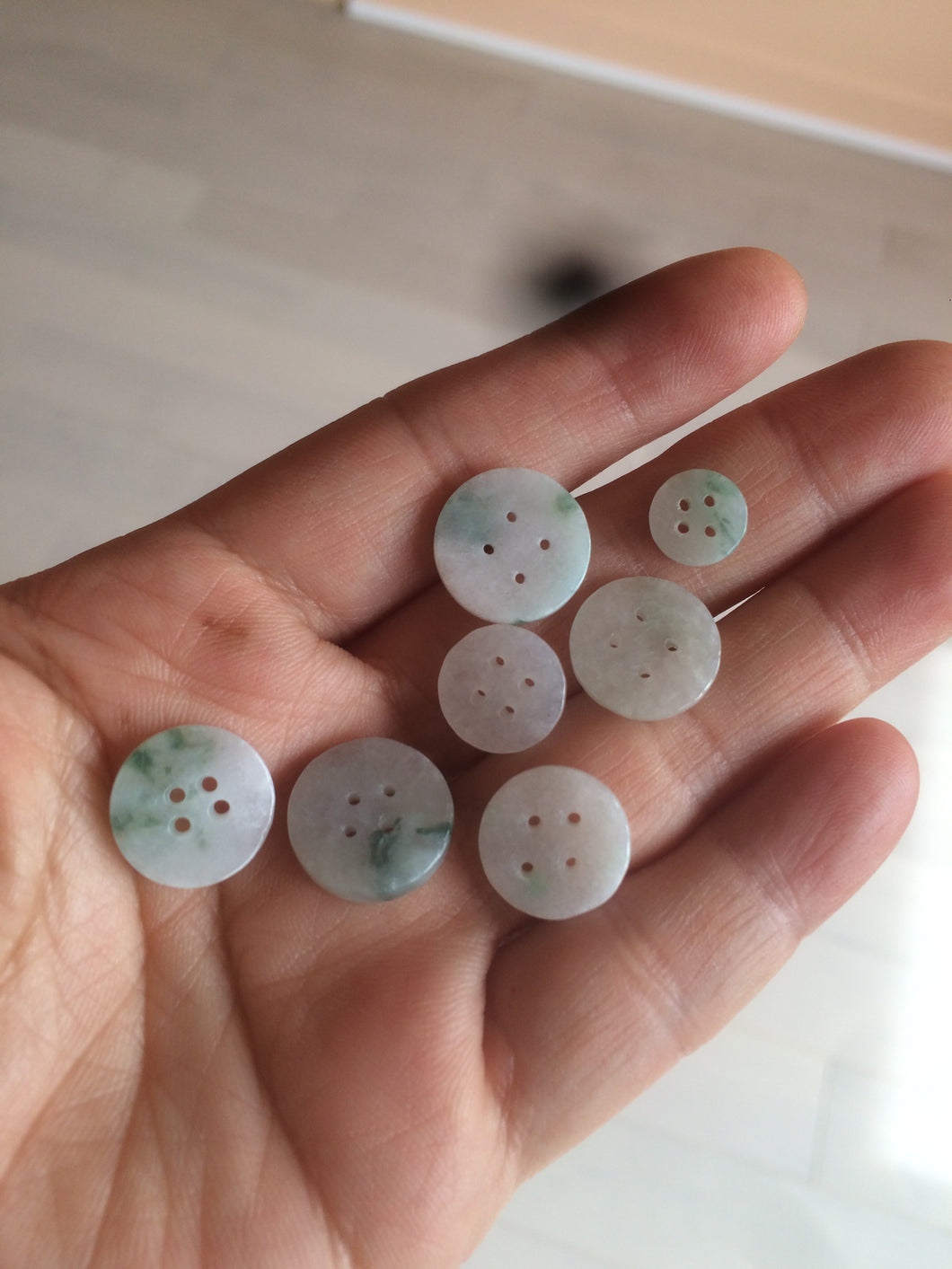 7 pieces of type A 100% Natural sunny green white Jadeite Jade blouse buttons beads AF45