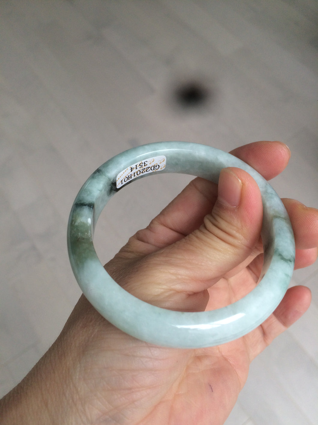 55.6mm Certified type A 100% Natural green Jadeite bangle AD83-3514