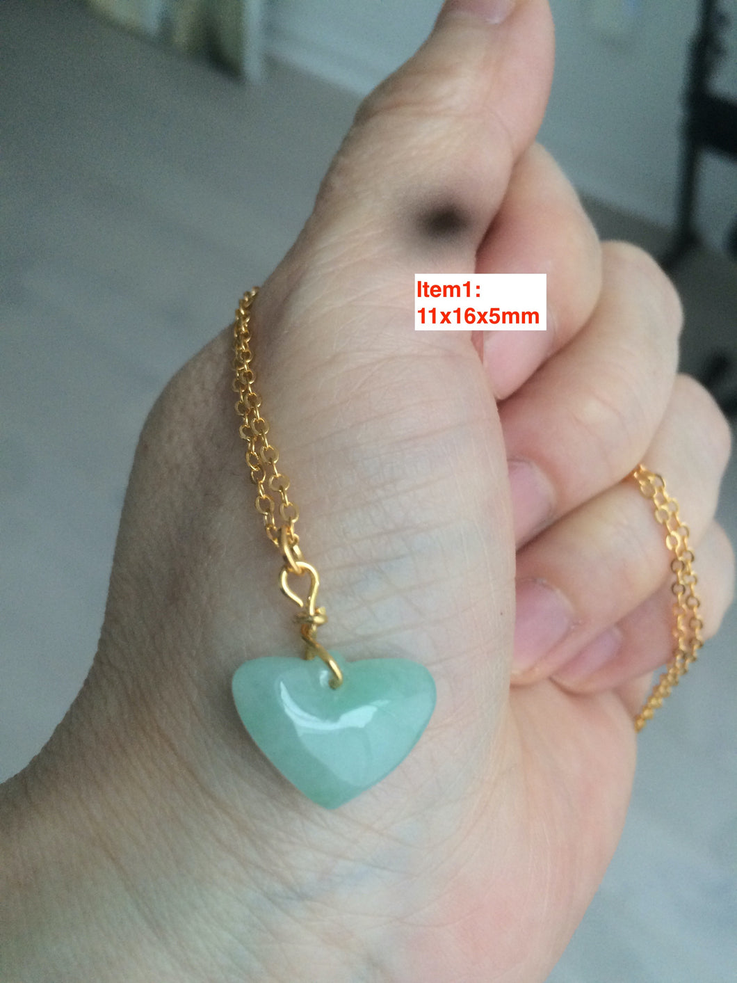 Type A 100% Natural watery light green/apple green Jadeite Jade 3D sweet heart Pendant Q87 (Clearance item)