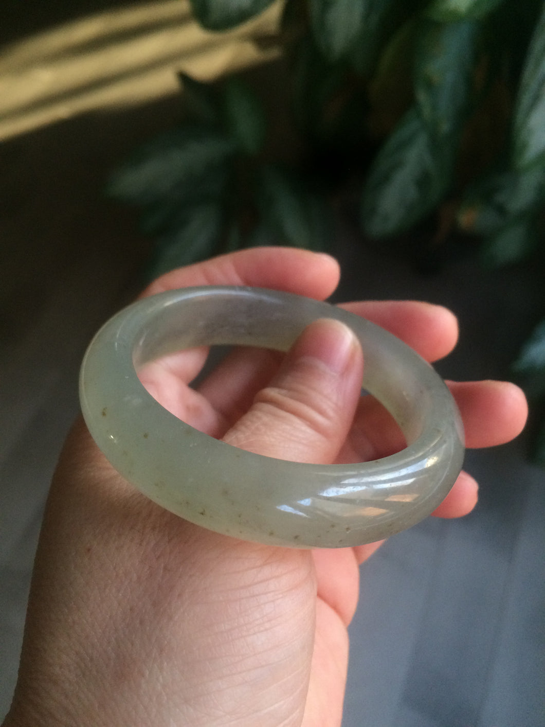 51.8mm 100% Natural light green Xiu Jade (Serpentine) bangle F82 Add on item. No sale individually