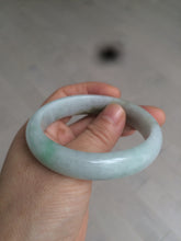 Load image into Gallery viewer, 51.3mm Type A 100% Natural green light Jadeite Jade oval bangle AM16
