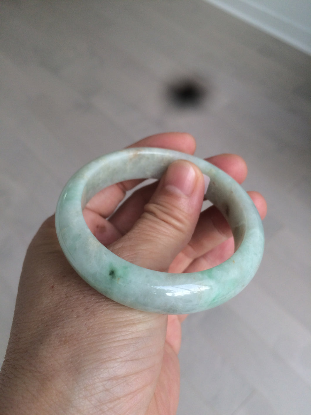 51.8mm Certified type A 100% Natural sunny green Jadeite Jade bangle E45-0216