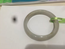 Load image into Gallery viewer, 54.7mm certified 100% natural type yellow/green jadeite jade bangle Z92-8520
