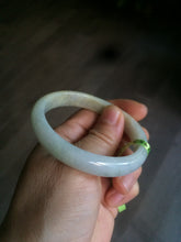 Load image into Gallery viewer, 51.5mm certified 100% natural Type A green/yellow oval jadeite jade bangle e68-8540
