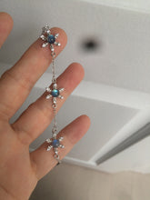 Load image into Gallery viewer, 4.8mm 100% natural blue/white/gray moonstone snowflake beaded bracelet CB24
