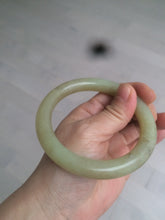 Load image into Gallery viewer, 59mm 100% Natural yellow/brown round cut Hetian nephrite Jade bangle HF5
