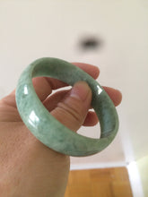 Load image into Gallery viewer, 51.7 mm Type A 100% Natural pea green thin style Jadeite Jade bangle T412
