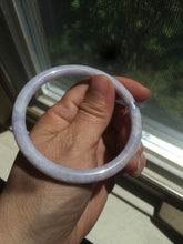 Load image into Gallery viewer, 56.5mm 100% natural certified light purple/white round cut jadeite jade bangle M58-0127
