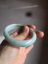 Load image into Gallery viewer, 51.3mm Type A 100% Natural green light Jadeite Jade oval bangle AM16
