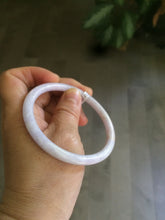 Load image into Gallery viewer, 56.5mm 100% natural certified light purple/white round cut jadeite jade bangle M58-0127
