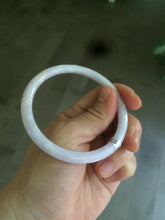 Load image into Gallery viewer, 56.5mm 100% natural certified light purple/white round cut jadeite jade bangle M58-0127
