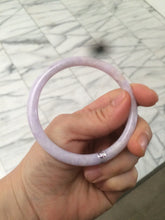 Load image into Gallery viewer, 56.5mm 100% natural certified light purple/white round cut jadeite jade bangle M58-0127
