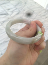 Load image into Gallery viewer, 57.8mm Certified Type A 100% Natural light green/brown Jadeite Jade bangle Z81-5732
