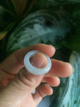 Load image into Gallery viewer, 100% natural type A green/white/yellow jadeite jade band ring  Q12
