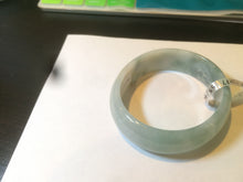 Load image into Gallery viewer, 51.5mm certified 100% natural Type A green/yellow oval jadeite jade bangle S30-1037
