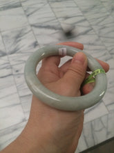 Load image into Gallery viewer, 58.8mm certified 100% natural type A light green/white/gray Chubby round cut jadeite jade bangle Q25-3074
