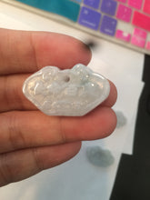 Load image into Gallery viewer, 100% Natural green/white Jadeite Jade healthy and longevity lock pendant AQ49
