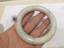 Load image into Gallery viewer, 56.9mm 100% Natural white/beige with floating dandelions chubby round cut nephrite Hetian Jade bangle HT40
