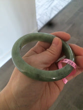 Load image into Gallery viewer, Certified 59.4mm green jadeite jade bangle 100% natural type A R32-6560
