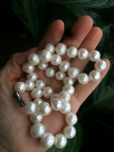 Load image into Gallery viewer, Genuine cultured 10.7-11.6mm freshwater high luster reflective white pearl necklace RP-8
