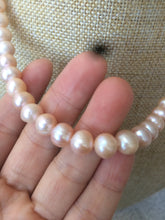 Load image into Gallery viewer, Genuine cultured 7.9-8.5mm freshwater high luster reflective pink pearl necklace  mn-8
