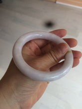 Load image into Gallery viewer, 55mm 100% natural Type A light purple/white round cut  jadeite jade bangle Z109
