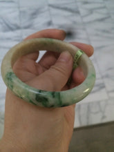 Load image into Gallery viewer, 57.5mm Certified Type A 100% Natural sunny green/yellow Jadeite Jade bangle W61-5522
