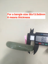 Load image into Gallery viewer, How to read the size for a bangle
