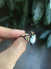 Load image into Gallery viewer, 100% natural Aquamarine Clear/light Blue ring (adjustable size)
