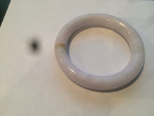 Load image into Gallery viewer, 55mm 100% natural Type A light purple/white round cut  jadeite jade bangle Z109
