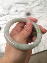 Load image into Gallery viewer, 55mm 100% natural certified light green/purple round cut jadeite jade bangle U18-1151
