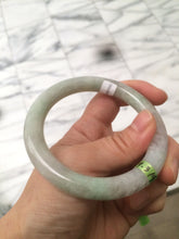 Load image into Gallery viewer, 55mm 100% natural certified light green/purple round cut jadeite jade bangle U18-1151
