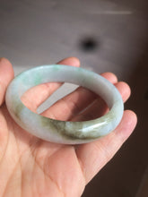 Load image into Gallery viewer, 51.3mm Type A 100% Natural green light Jadeite Jade oval bangle AM16
