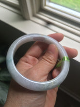 Load image into Gallery viewer, 57.8mm certified type A 100% Natural light green/purple Jadeite Jade bangle Q20-5749
