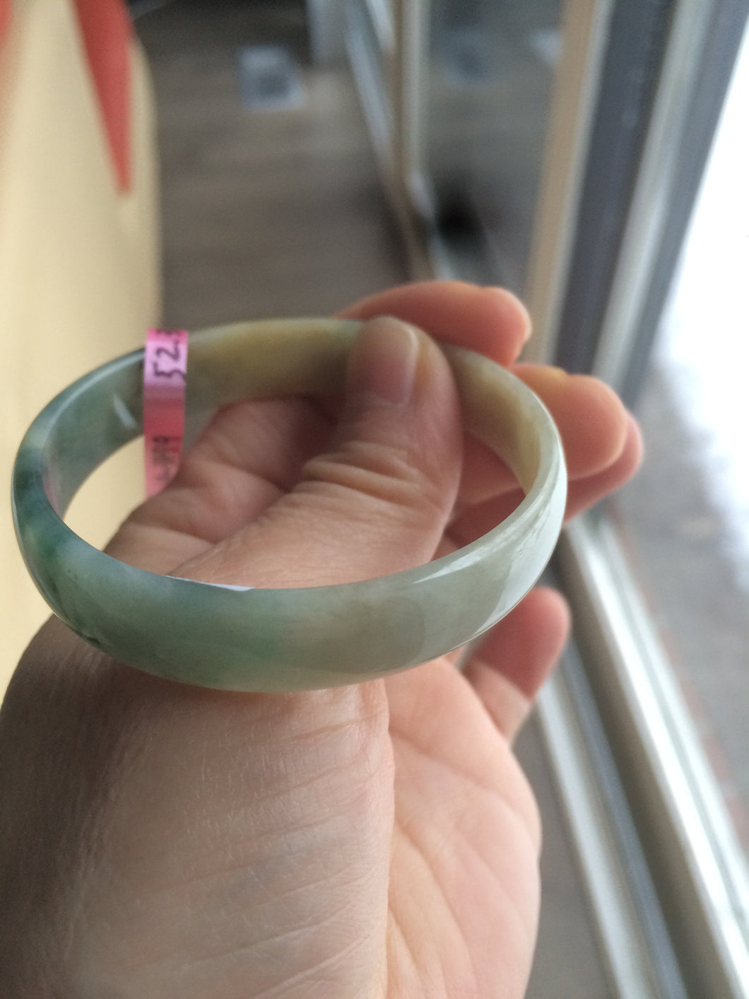 Certified jadeite jade bangle 52.3mm green/yellow thin style small hand L14-3899