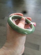 Load image into Gallery viewer, Certified 59.4mm green jadeite jade bangle 100% natural type A R32-6560
